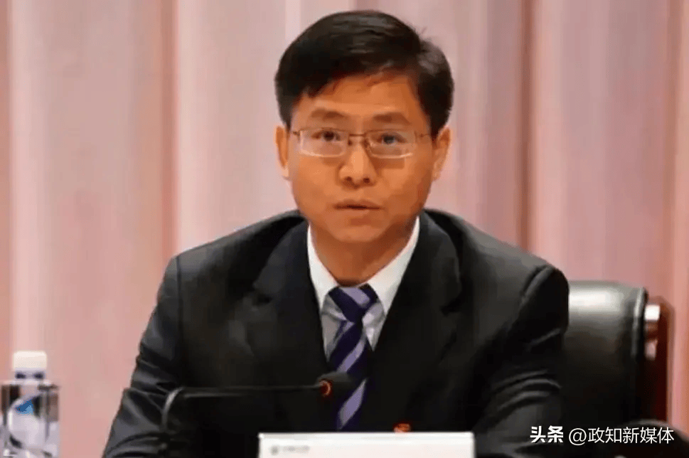 廉洁底线失守、搞钱色交易!三“虎”同日被处理