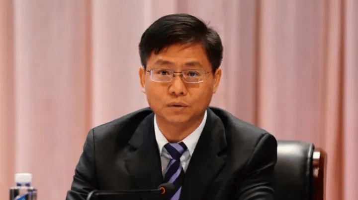 三“虎”同日被处理!均被点名搞钱色交易