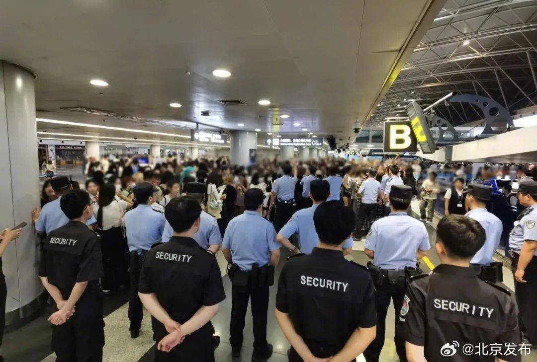 陈梦谈“饭圈”【看世界·新闻早知道】