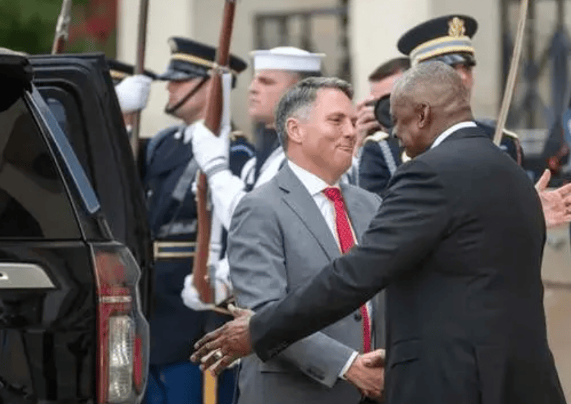 打不垮俄,“枪口”立马对准台海?拜登想动真格,董军早已把话说透