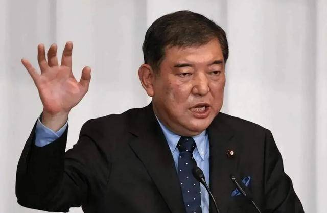 石破茂说错话后,连忙向中方解释,结果台湾会错意,捅了个大娄子