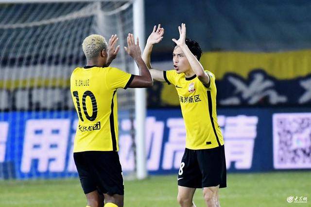 中超争冠保级最后一轮分结果!青岛西海岸已提前保级成功 海牛需全取三分掌握主动权