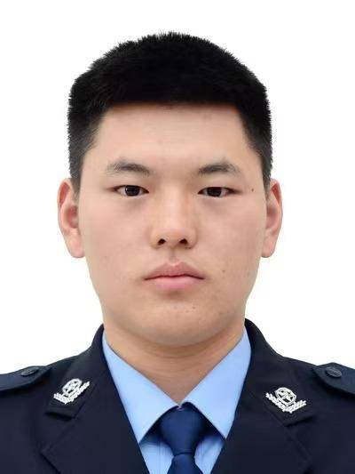 痛心!四川宜宾辅警罗文在自贡营救落水者不幸身亡,年仅25岁