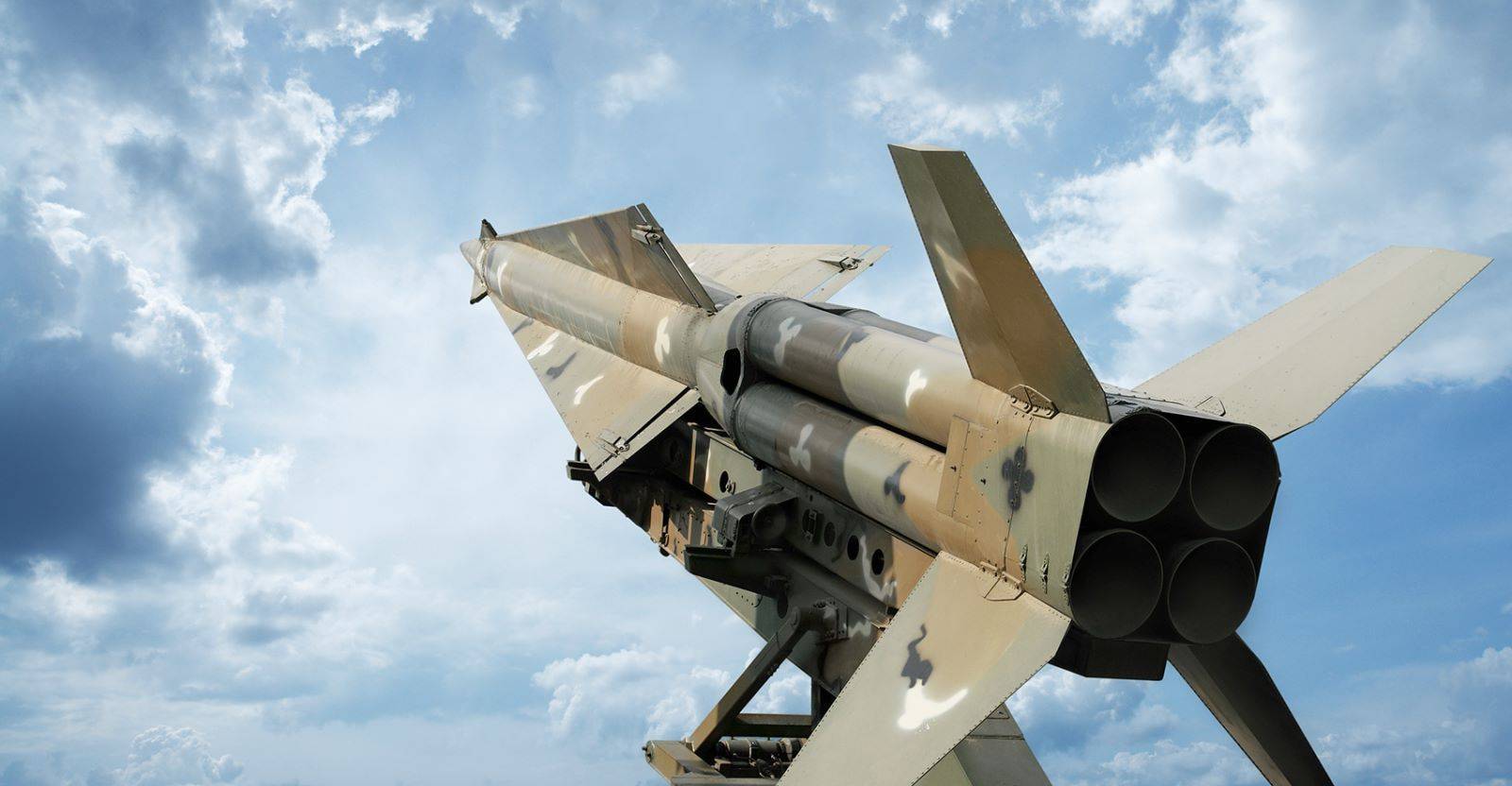 内塔尼亚胡:以色列空袭对伊朗关键设施造成重创!伊朗回应并警告:这将给以方带来“难以想象的苦果”