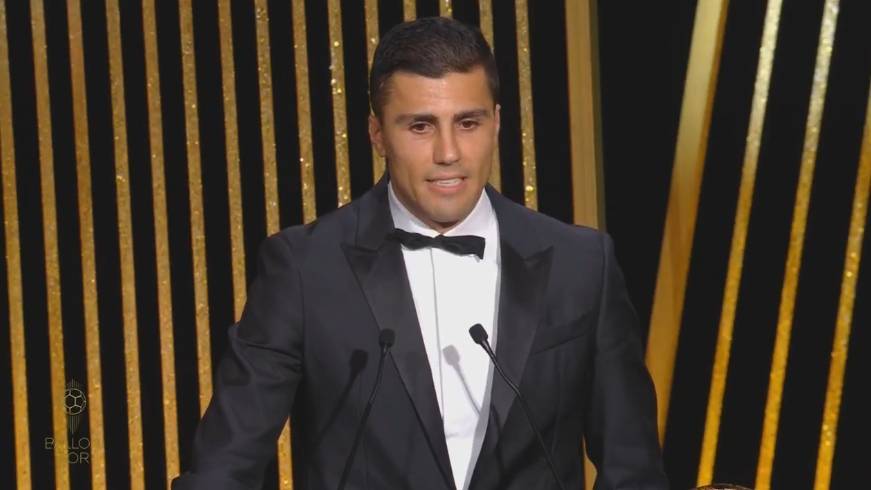 罗德里:事前不知道会获奖 皇马不来是他们的决定&只能接受