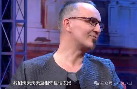 他们那么幸福恩爱,怎么突然离婚了……