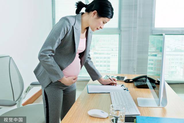 瞄准生育“痛点”,让大家想生也敢生丨大象评论·深一度