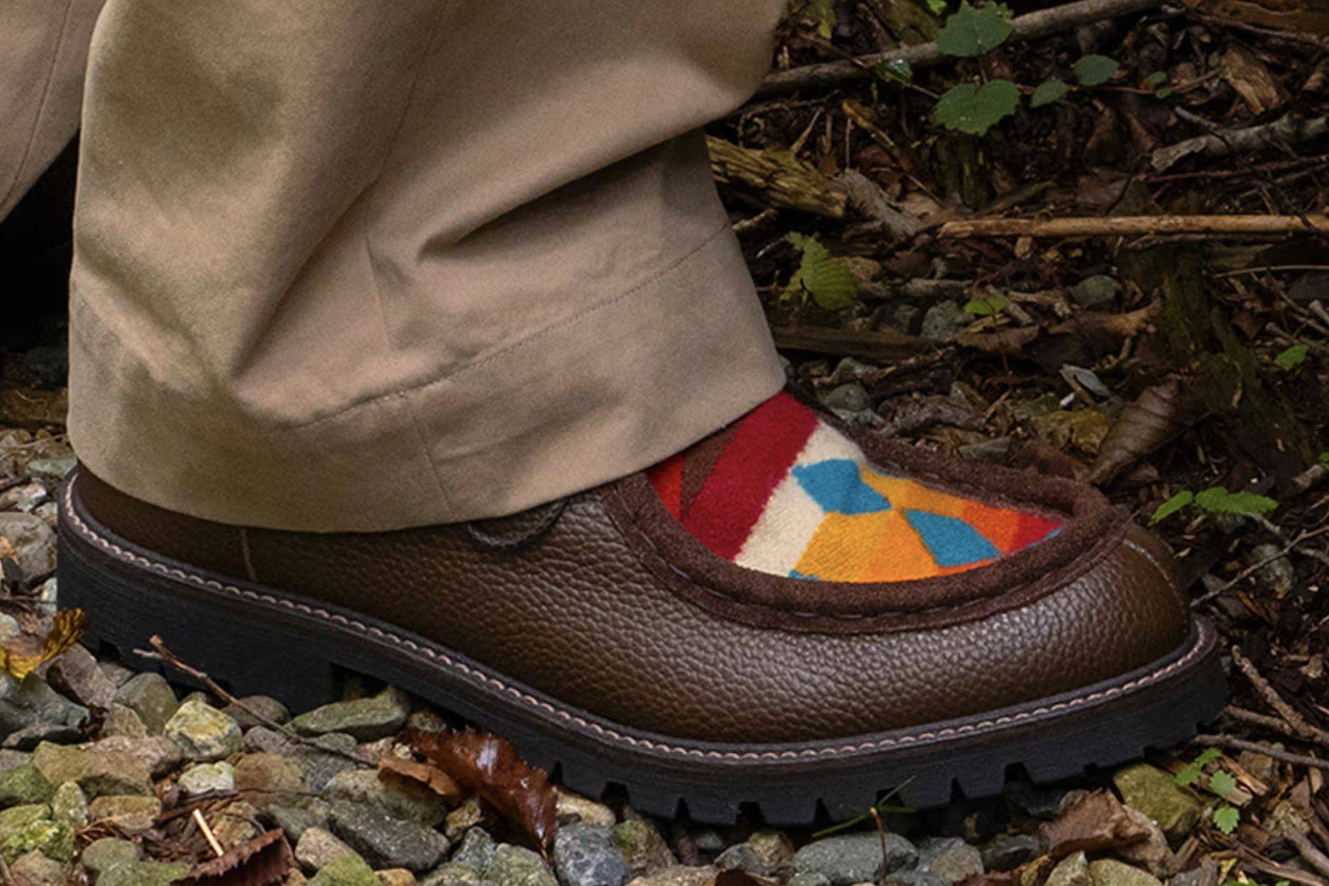 一个靠做“假鞋”走红的品牌,凭什么越办越好?