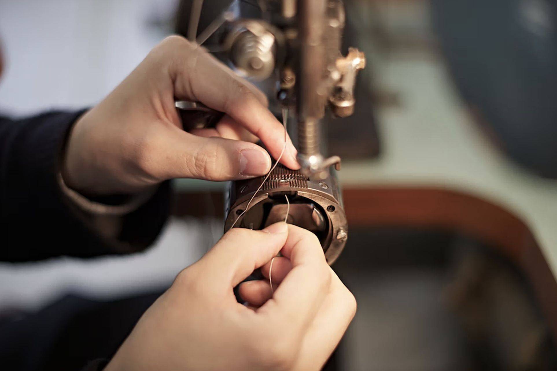 一个靠做“假鞋”走红的品牌,凭什么越办越好?