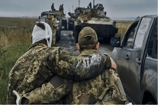 乌军出现重大失误,泽连斯基首次表态,袭击库尔斯克目的不简单