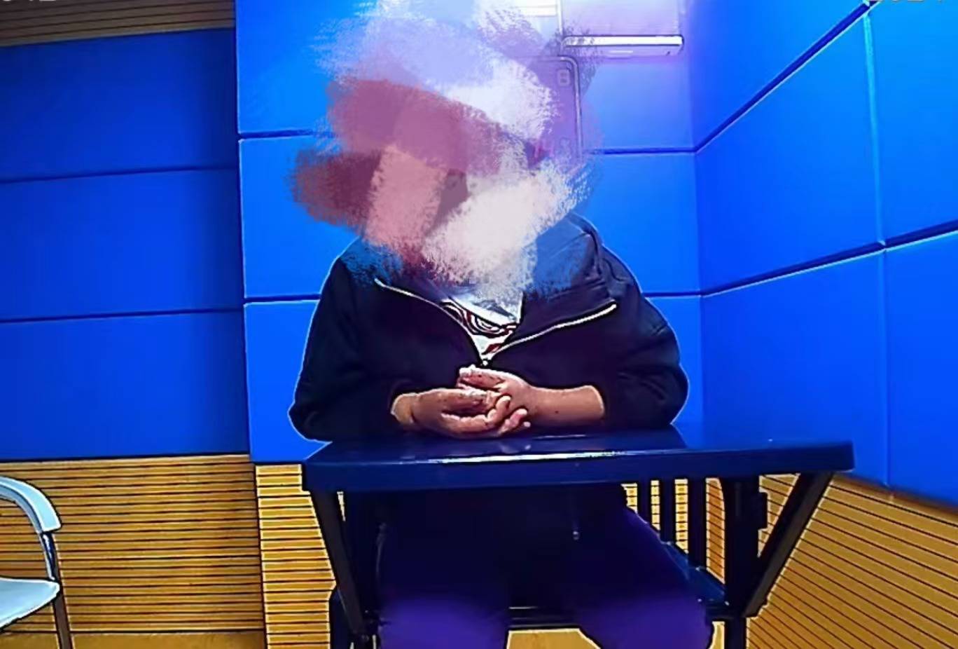 上海一女子在超市连偷10次鲜猪肉, 抓现行还辩解不是自己,普陀警方:已刑拘