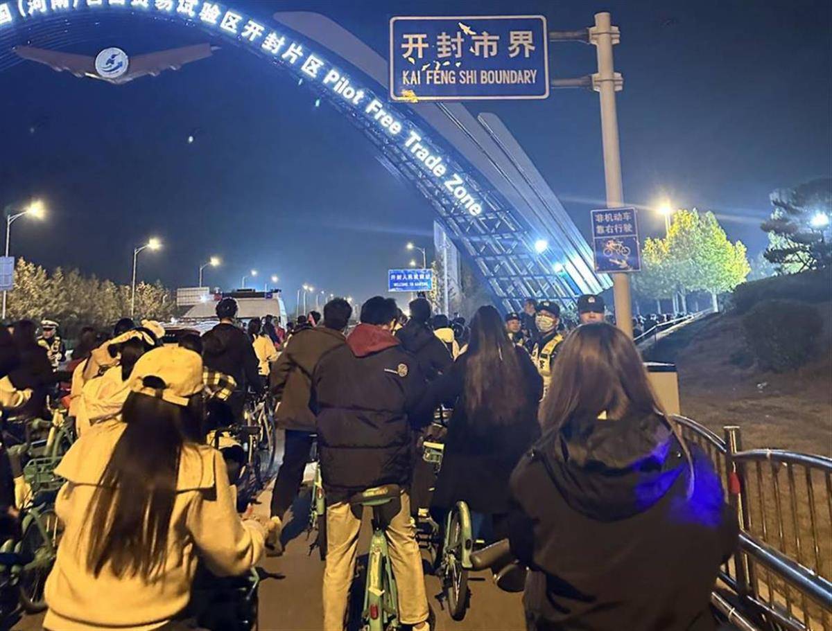 郑州34岁男子跟风夜骑开封后住院:若严重或致心脏骤停,想想都后怕