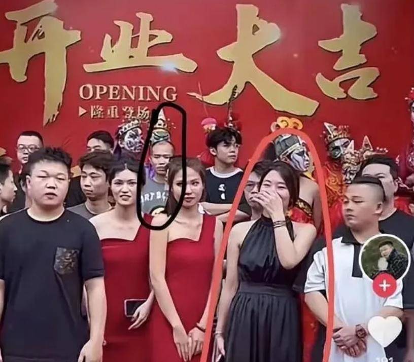 被撞车主粉丝破百万,“货车撞劳斯莱斯”事件被质疑系剧本炒作?涉事双方回应