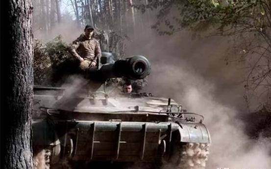 俄军发现大批外军和武器进乌,拜登允许承包商在乌修理美供武器