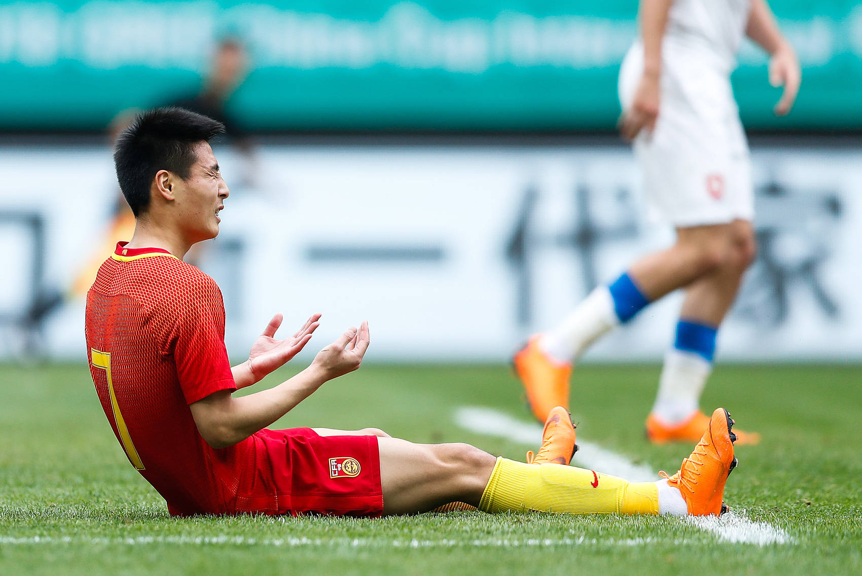 拒绝道德绑架!记者:武磊需要好好休息 别再冒险打封闭