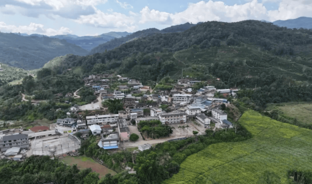 个人买地建房,70年产权可转让,在这个城市实现了!最便宜的地块58.5万元,比买房更划算?