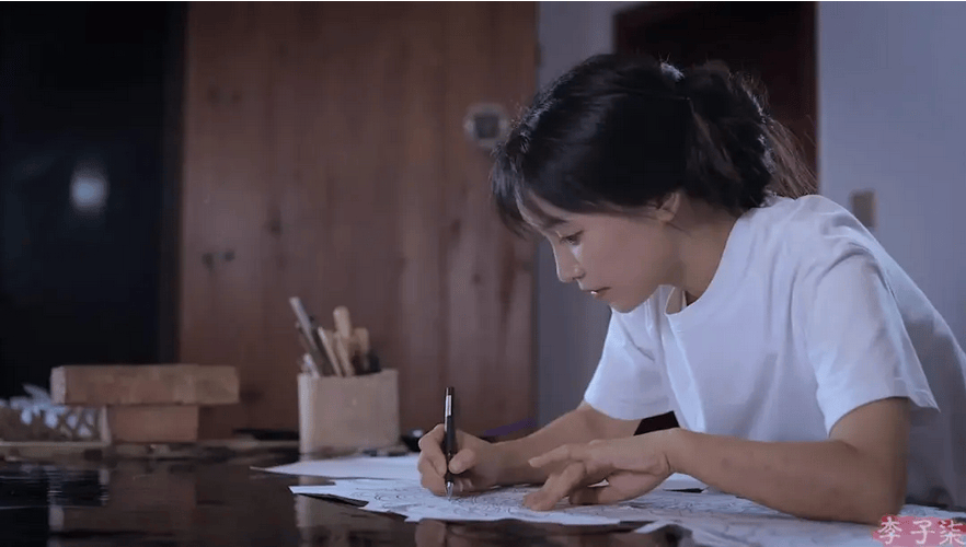 李子柒“回归”三连更播放量破5亿,镜头下的这些四川非遗太美了