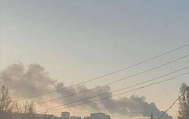 泽连斯基还想谈条件,俄罗斯不给机会,俄军大规模轰炸乌能源设施