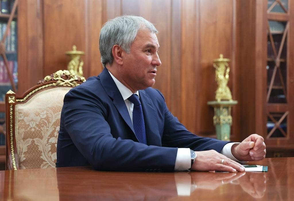 俄国家杜马主席:若乌获准远程打击俄腹地,俄不排除使用新武器系统