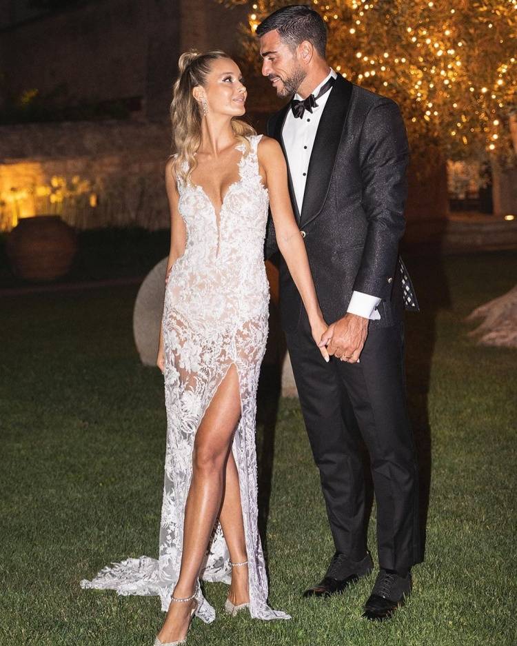 12年爱情故事落幕!瓦尔加:我和佩莱已经决定分手