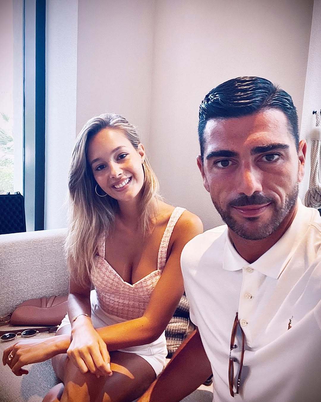 12年爱情故事落幕!瓦尔加:我和佩莱已经决定分手