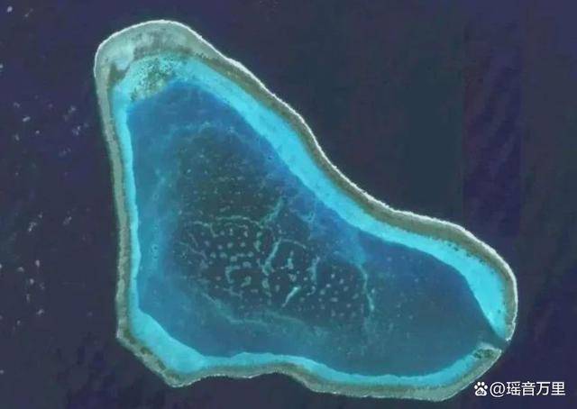 中方水炮清场!菲船疯狂逃窜,美国迅速改口,小马科斯已无路可退