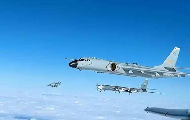 俄图95轰炸机,出现在中国上空?普京很开心,能看到这一幕