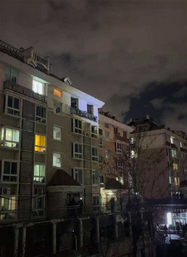 烟台一小区居民楼发生燃气爆炸,当地:系漏气所致,无人员伤亡