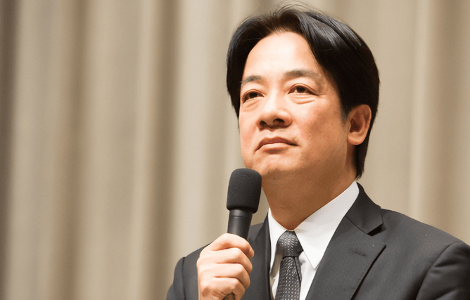 大陆彻底失望!“叛徒”近在眼前,上百亿美元送给美国,释放重磅信号