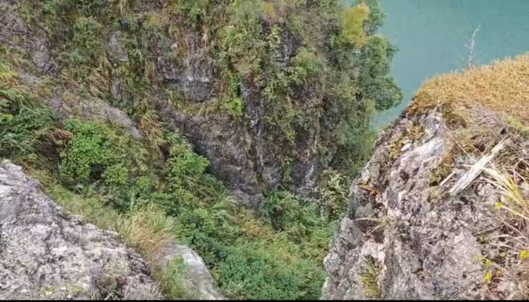 奇迹!湘西6岁男孩滑下40米高悬崖,找到时还能说话!救援人员分析生还原因