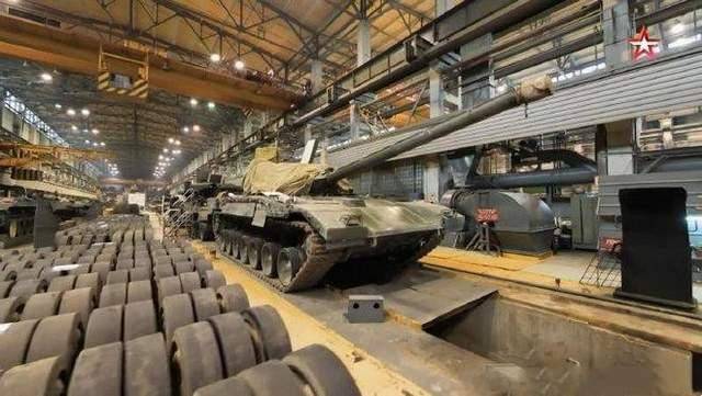 最后一层“窗户纸”,也捅破了!北约在俄家门口,筑起军工厂