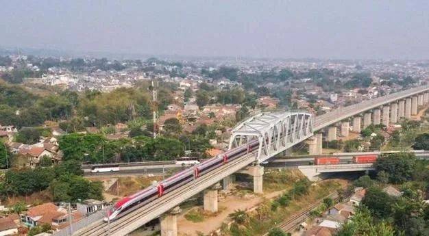 猛砸670亿美元!越南终于决定了,不跟任何国家合作,自己花钱修高铁