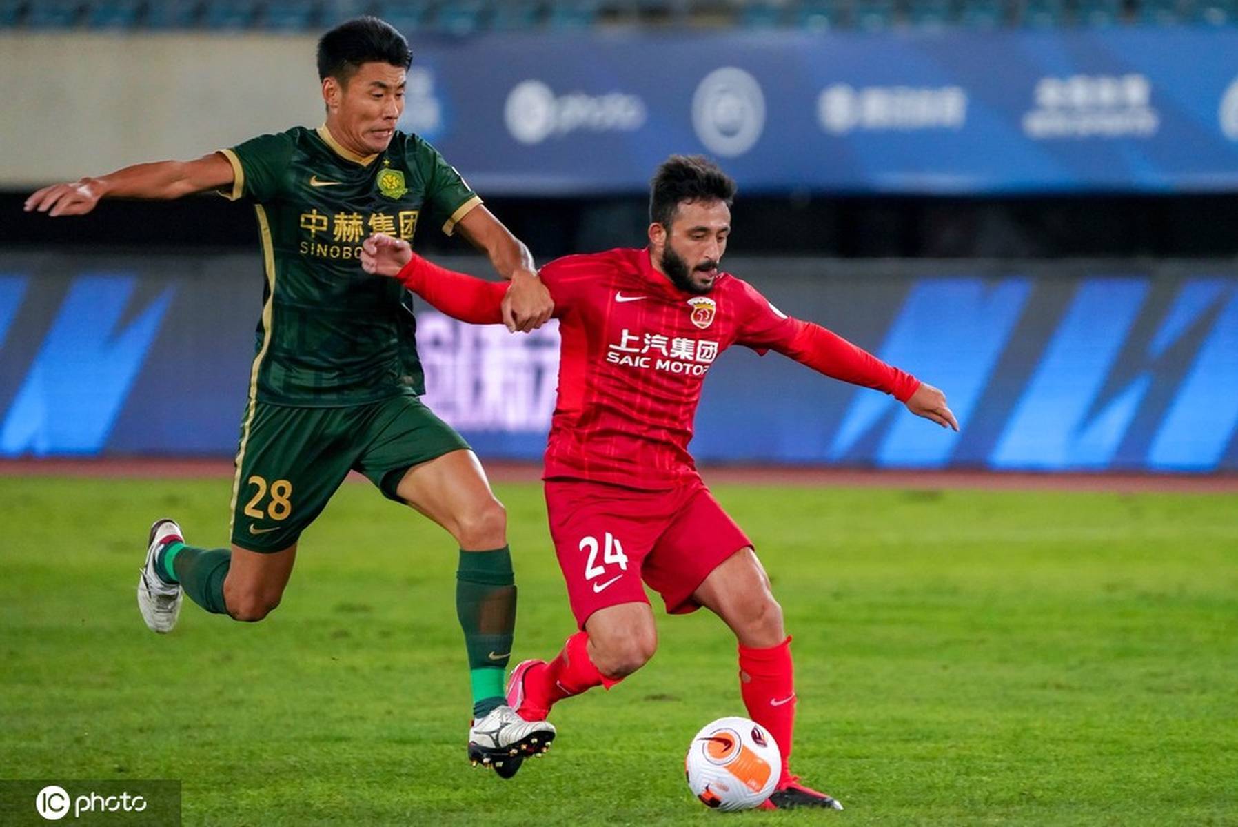 中超转会风向标:海港首笔签约曝光 成都蓉城将签两大国脚