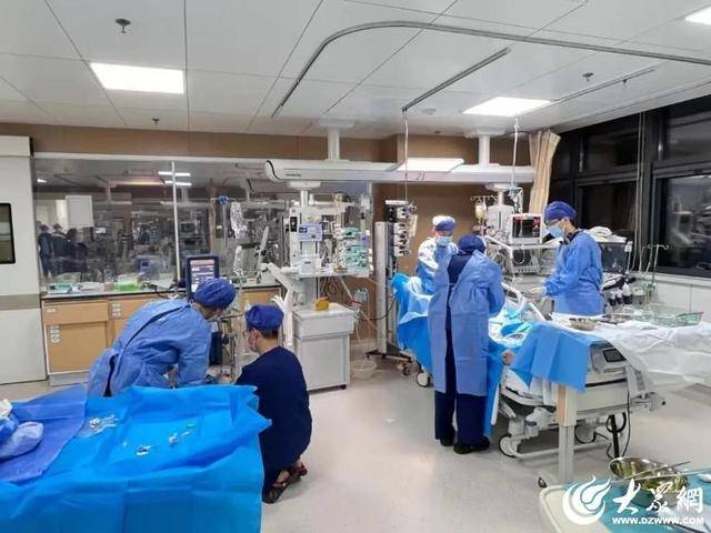 山东大学齐鲁医院(青岛)成功救治一易栓症患儿