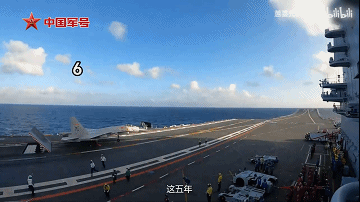 歼-15DH首次上舰!“山东”舰展示全甲板攻击,连续放飞24架?