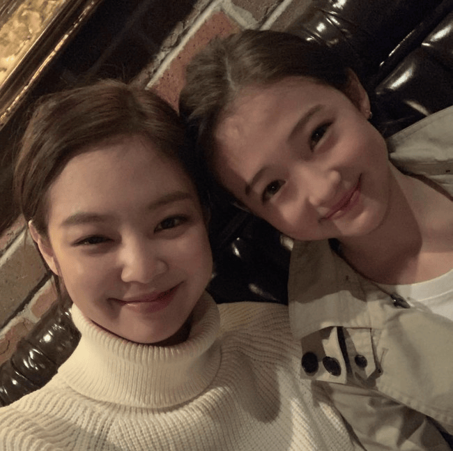 德韩混血造就“人间颜值奇迹”,被誉为小Jennie的Ella Gross出道即巅峰!