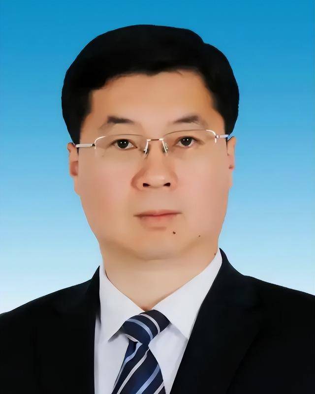 山东省委批准，尤元勋任蒙阴县委书记