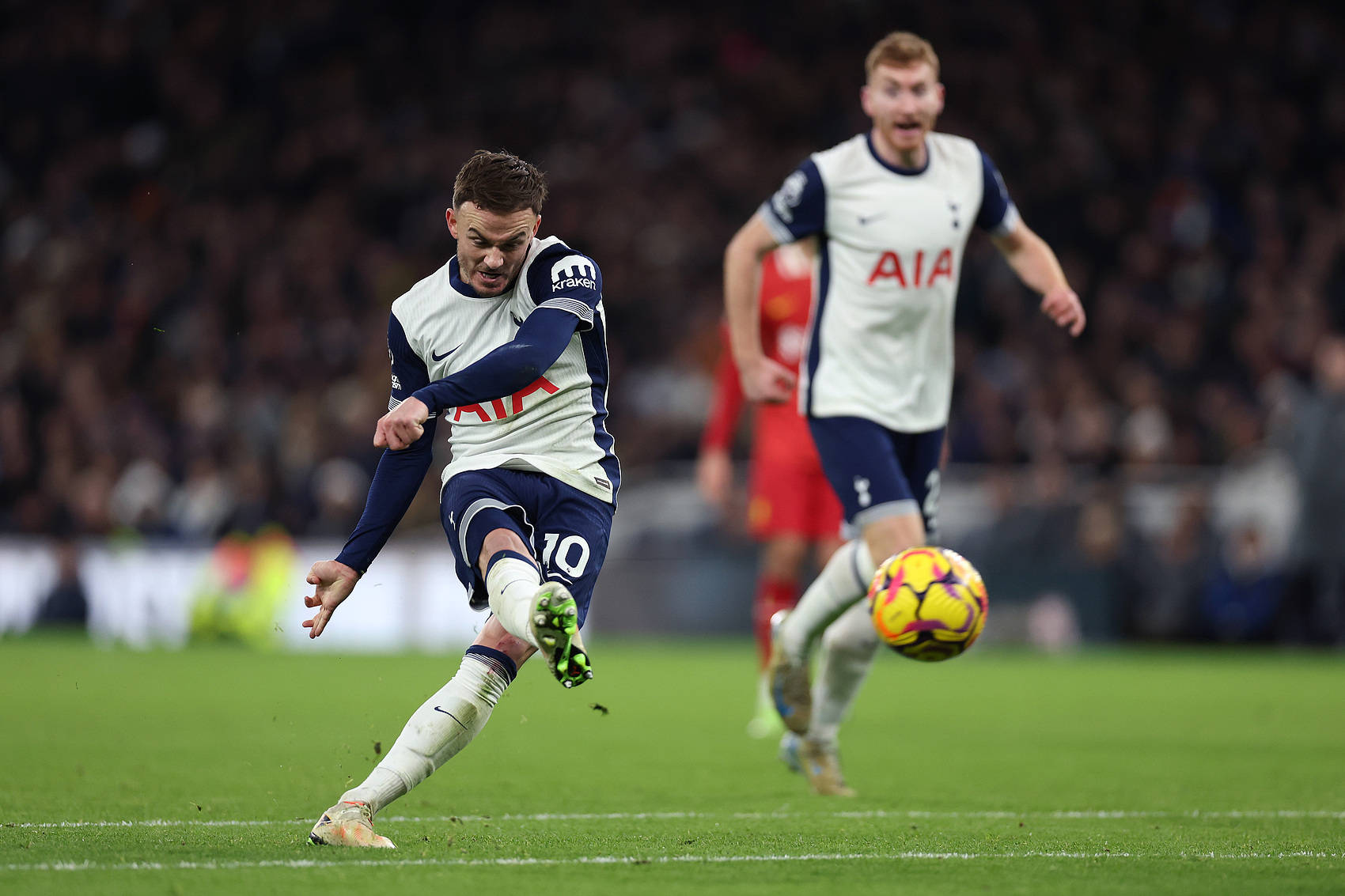 互捅局!英超-萨拉赫2射2传 利物浦6-3热刺获圣诞冠军