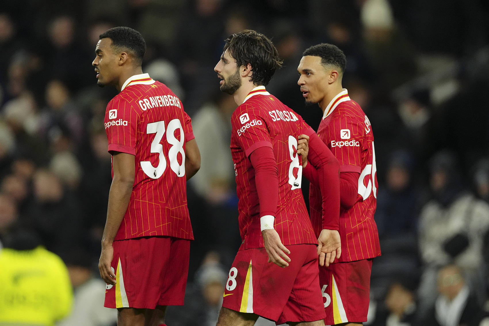 互捅局!英超-萨拉赫2射2传 利物浦6-3热刺获圣诞冠军