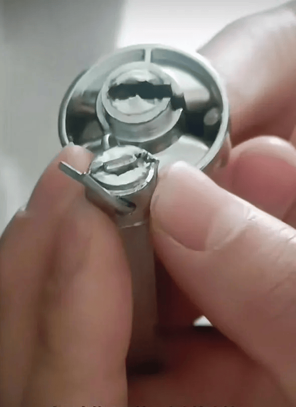 云南3名女生因门锁损坏被困民宿,错过考研最后一科!最新回应