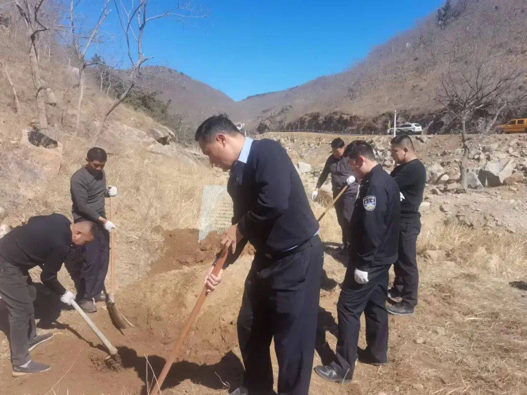 重检尸体确定尸源,山东警方破获18年前命案,一对男女被抓