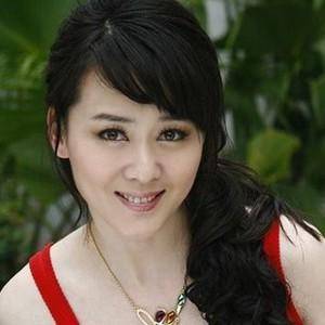 被前夫一巴掌扇到离婚,二婚嫁世界冠军,原来她才是清醒大女主