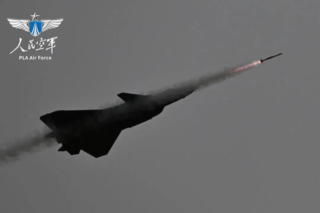 网传照片曝光歼-20空速性能,最高居然可以飞到3倍音速?
