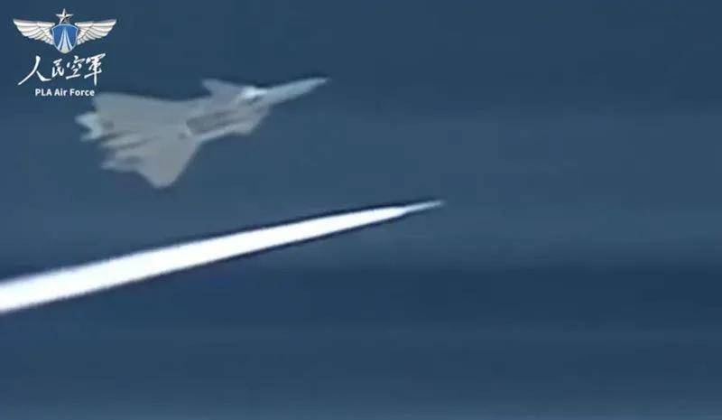 网传照片曝光歼-20空速性能,最高居然可以飞到3倍音速?