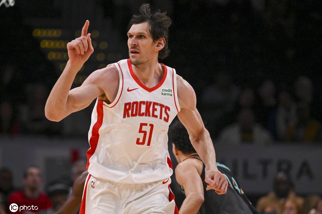 2米24巨塔!媒体人:博班加盟浙江广厦 已完成签约