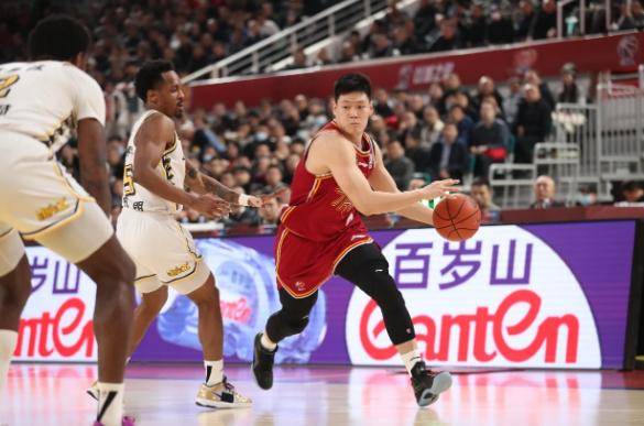 山西男篮力克“领头羊”!最近10轮,9胜1负