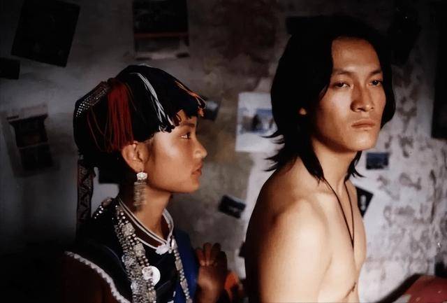 演员杨志刚:娶小师妹张静,每月工资都上交,如今他过得怎么样?