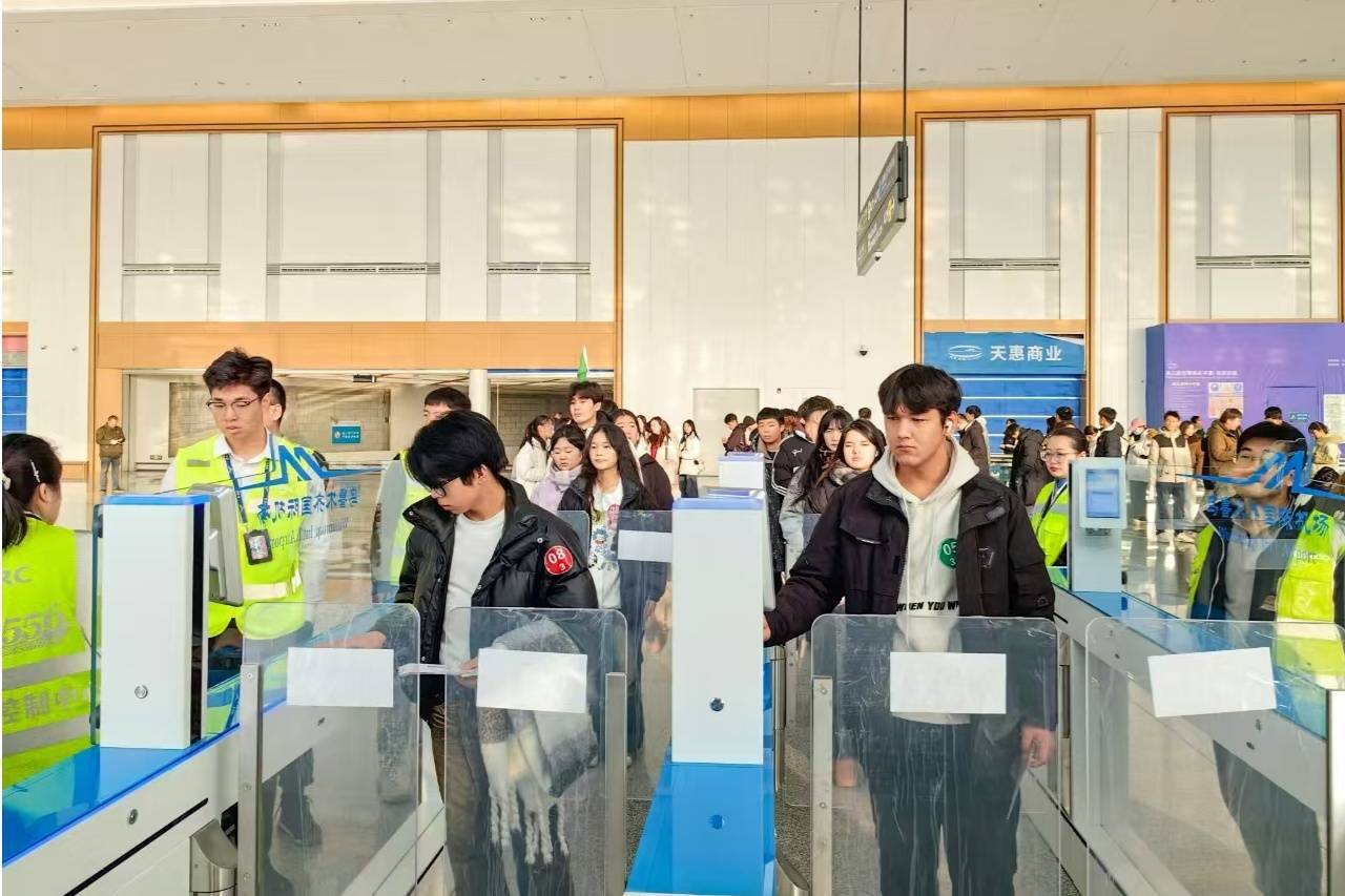 乌鲁木齐国际机场开展北航站区新航站楼投运前首次全流程模拟运行综合演练