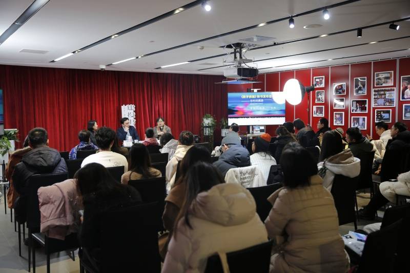 送外卖的北大博士后陈龙:数据控制下,骑手究竟是一份怎样的职业