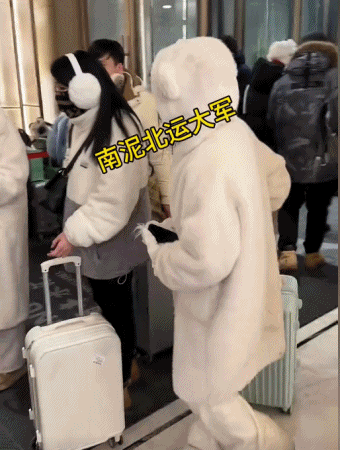 排队搓澡,网红洗浴中心爆满